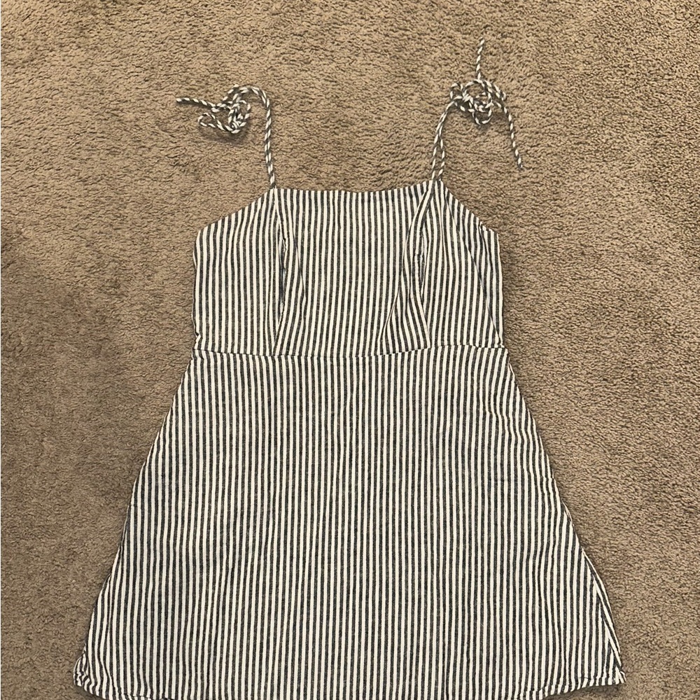 Striped Black and White Dress with pockets